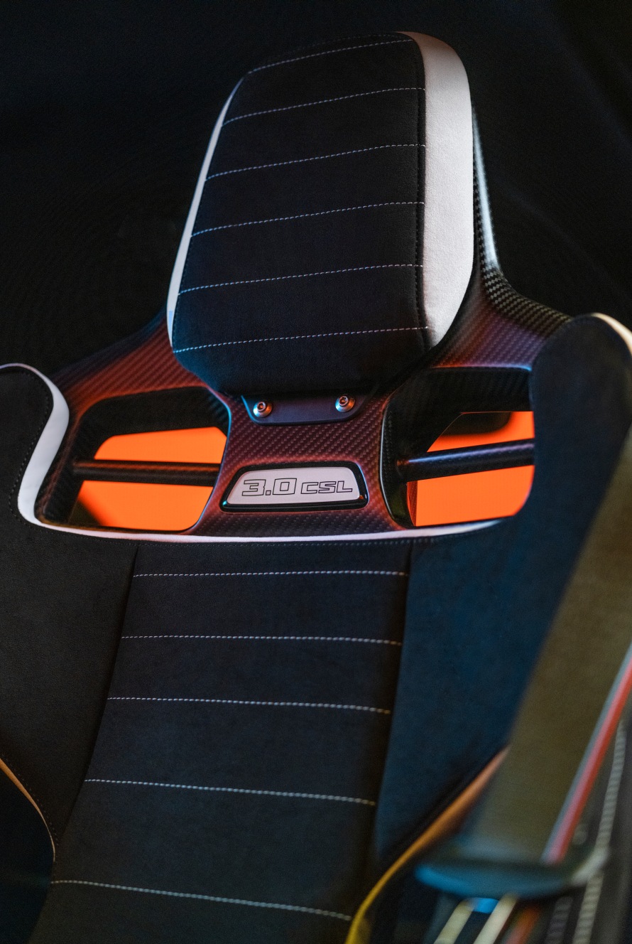 BMW 3.0 CSL M carbon full bucket seats