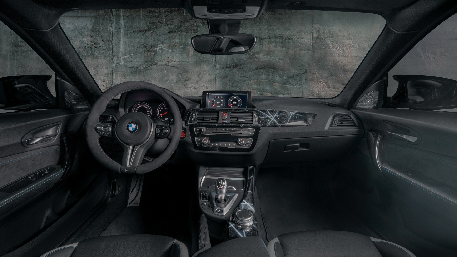 БМВ M 4 2012 салон ночь