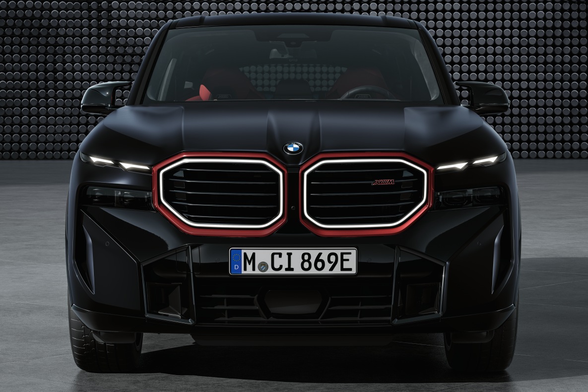 BMW XM Label Red Front