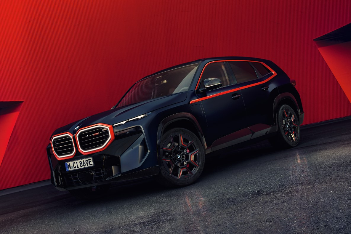 BMW XM LABEL RED