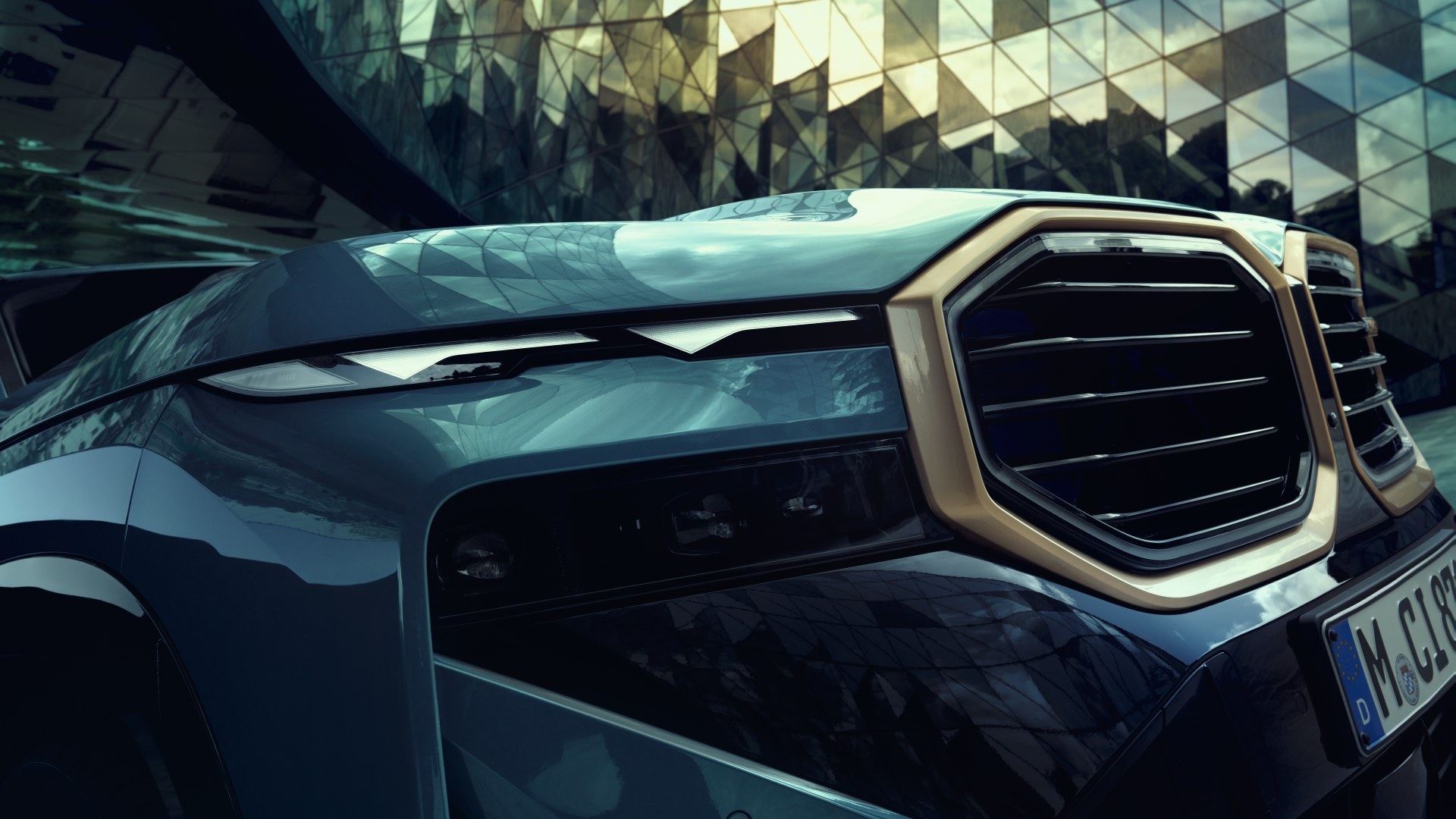 BMW XM Frontdesign und Tagfahrlicht BMW XM Frontdesign und Tagfahrlicht