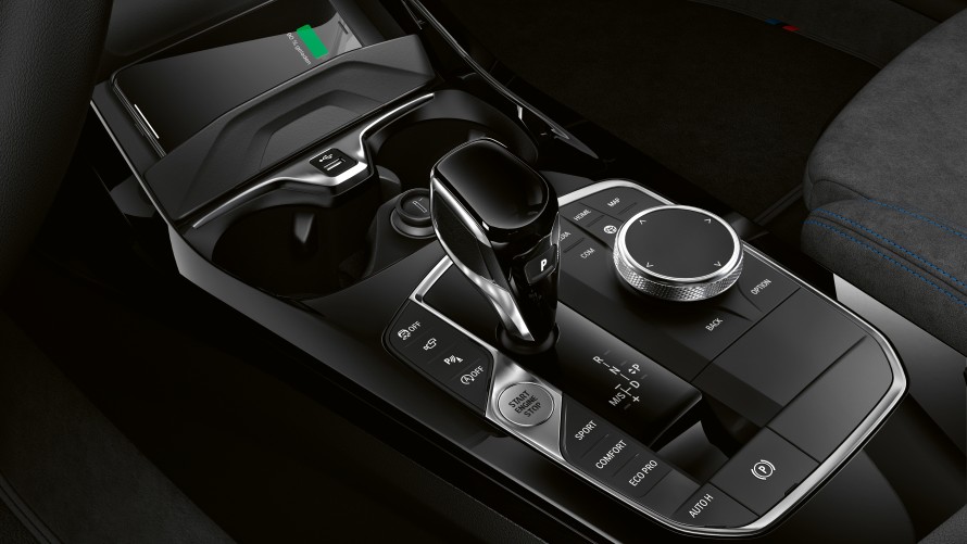 BMW M135i xDrive Centre console with gear lever of BMW M135i xDrive