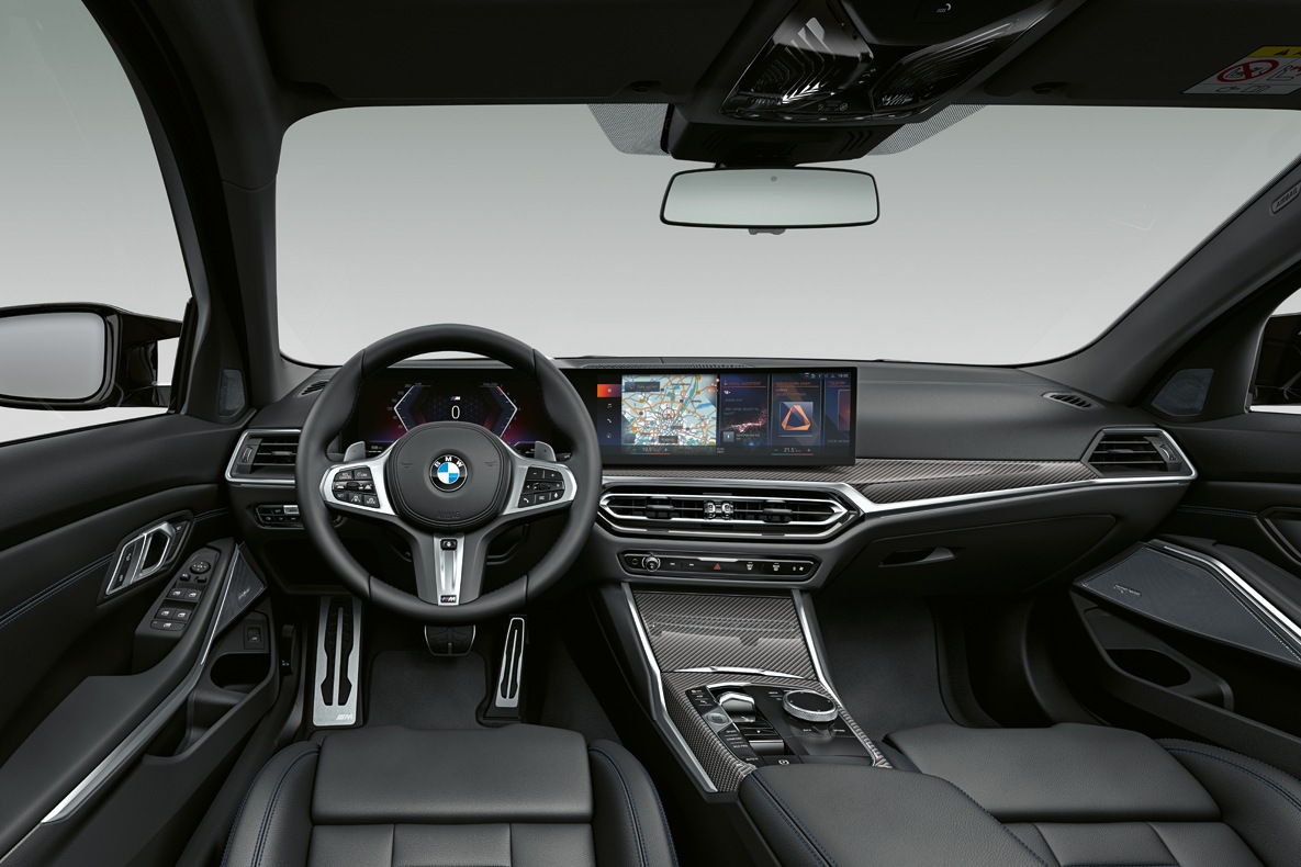 BMW M340i Touring Interior