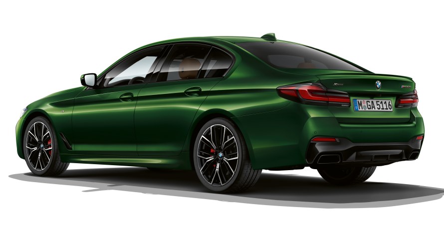 BMW M550i xDrive Sedan