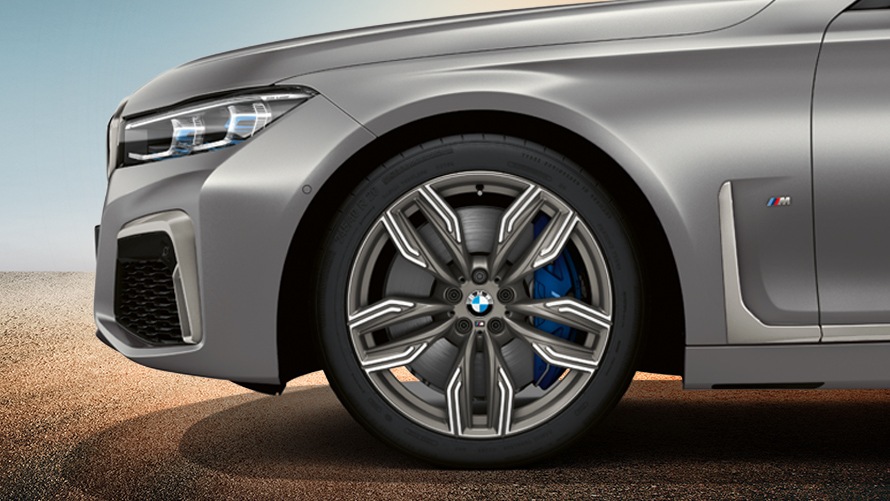 BMW M760Li xDrive