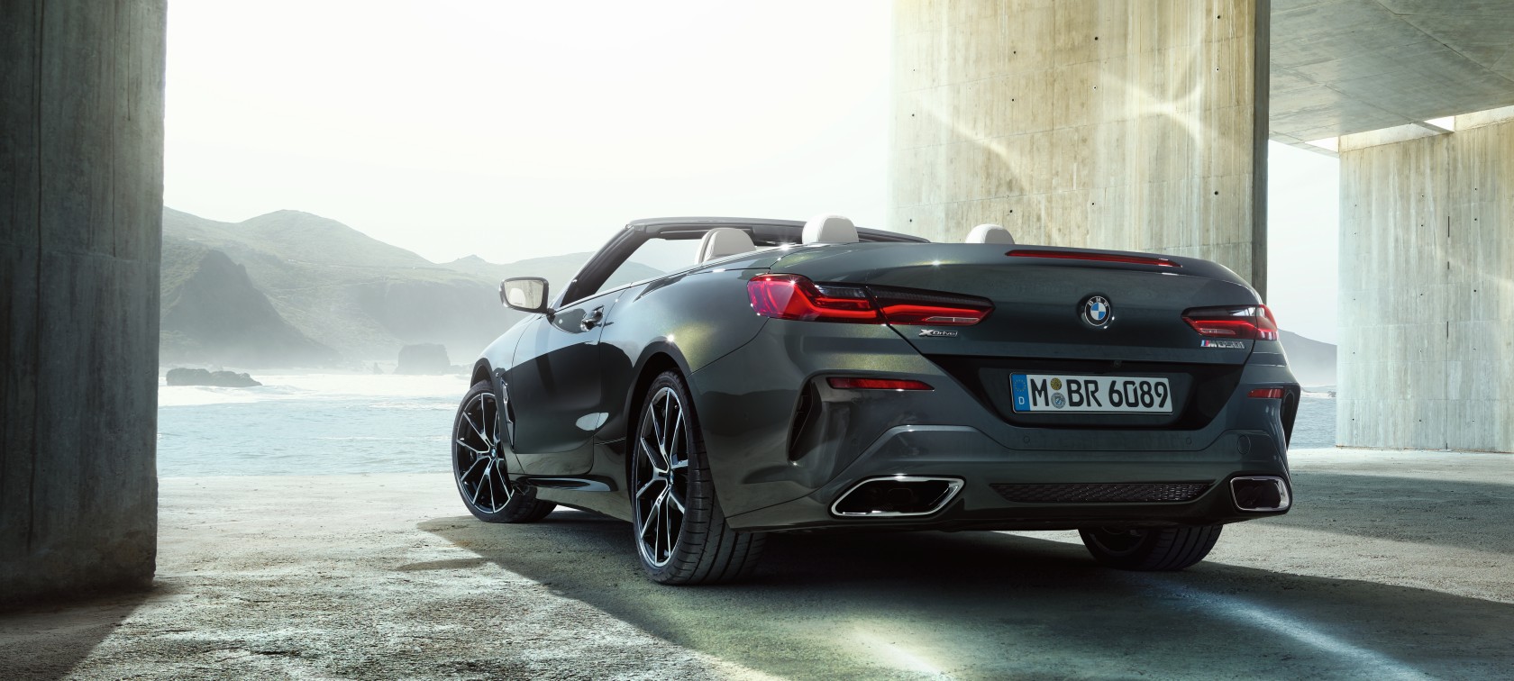 BMW M850i xDrive Cabriolet BMW M850i xDrive Cabriolet
