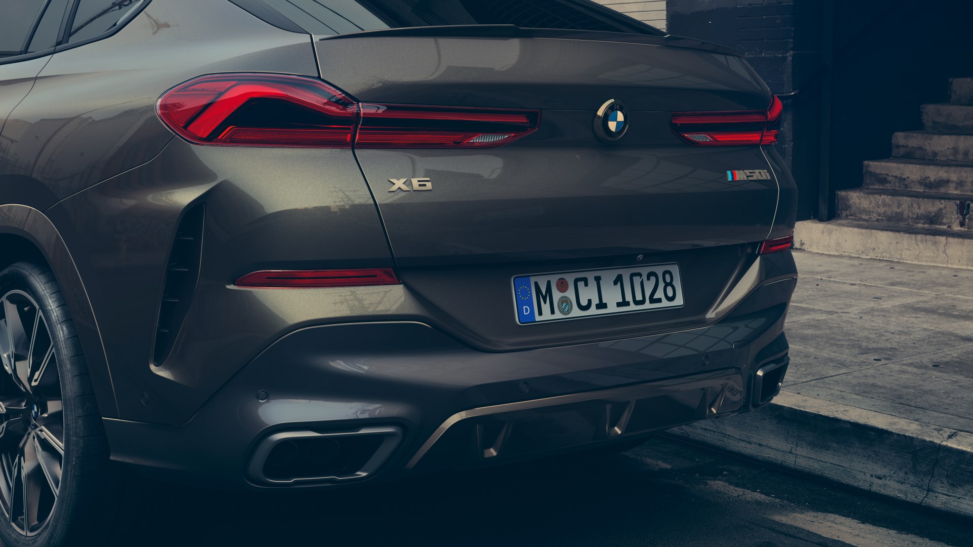 BMW X6 M50i BMW X6 M50i