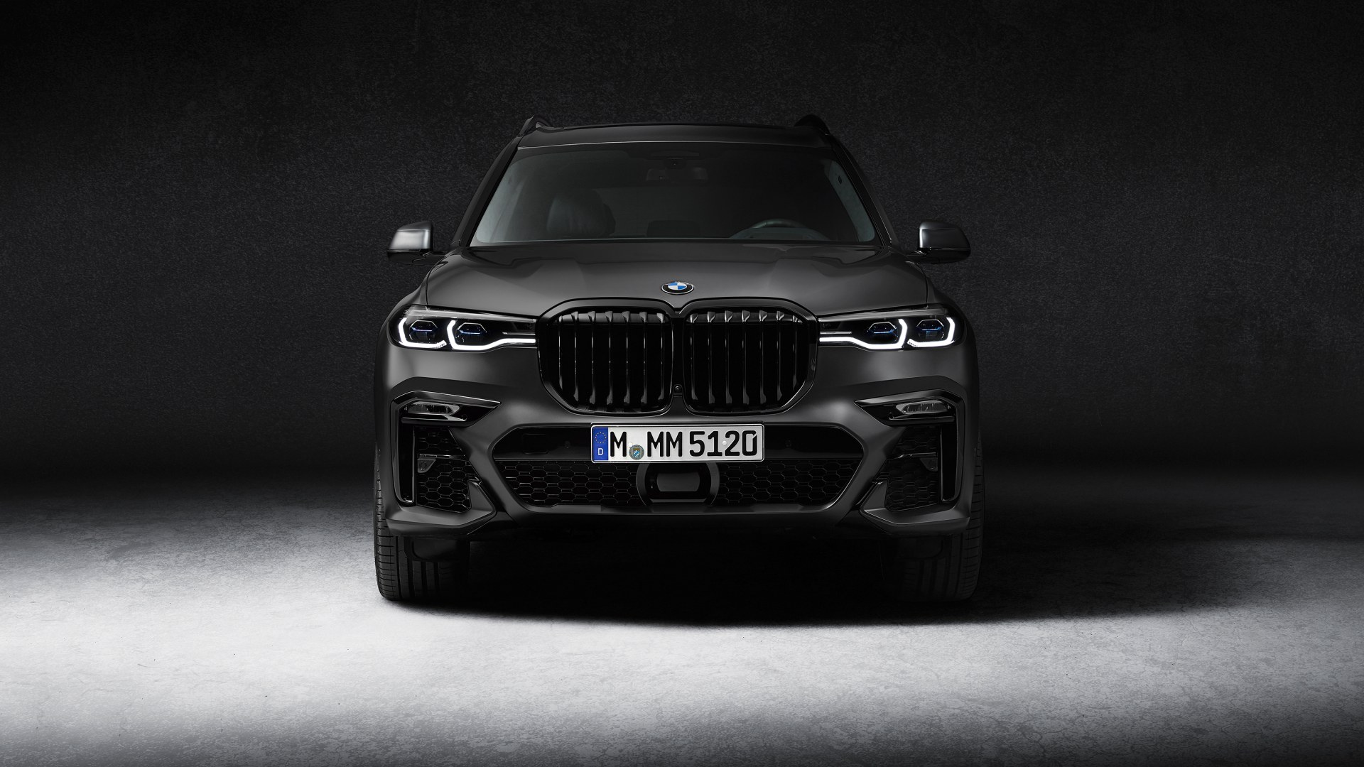 BMW X7 Dark Shadow Edition BMW X7 Dark Shadow Edition