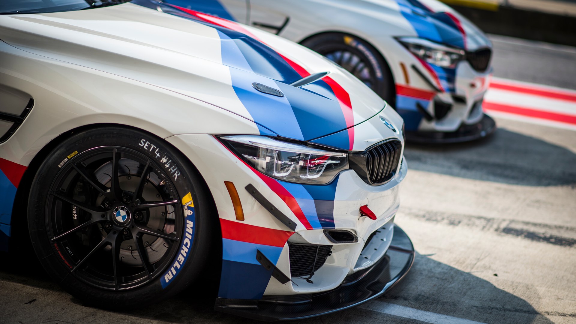BMW M4 GT4 BMW M4 GT4