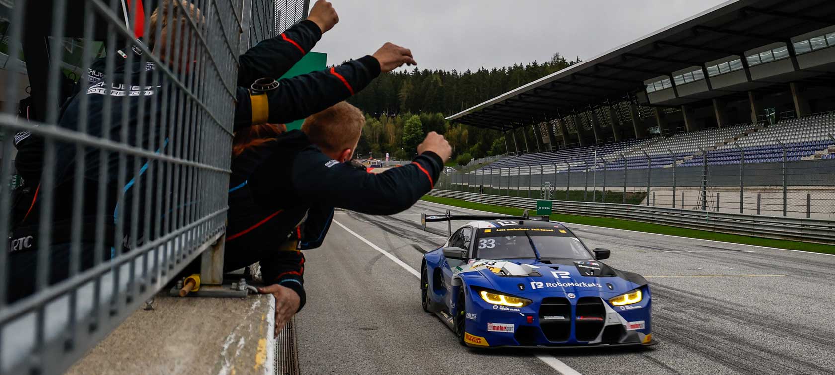 BMW M4 GT3, RoboMarkets, René Rast
