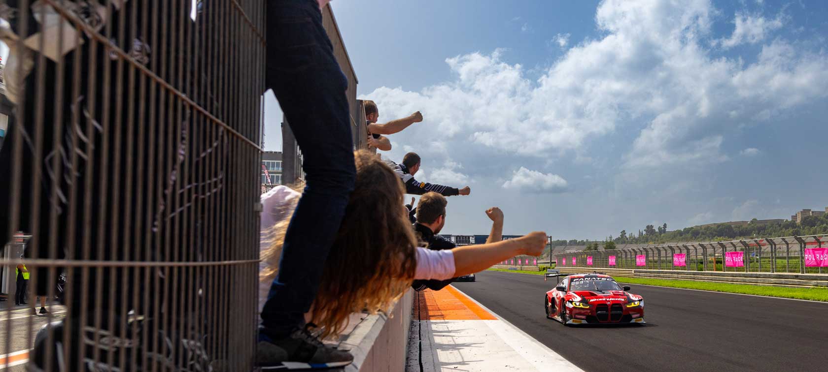 BMW M4 GT3, BMW M Team WRT