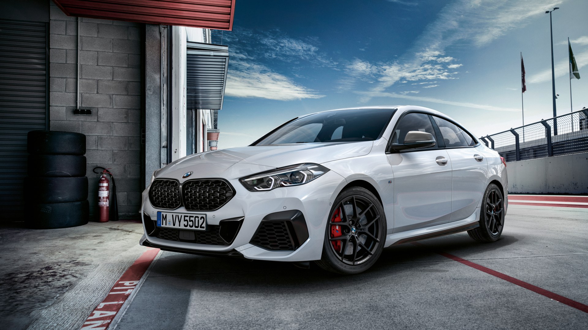 BMW X3 M und X4 M spannen Bizeps mit M Performance Parts