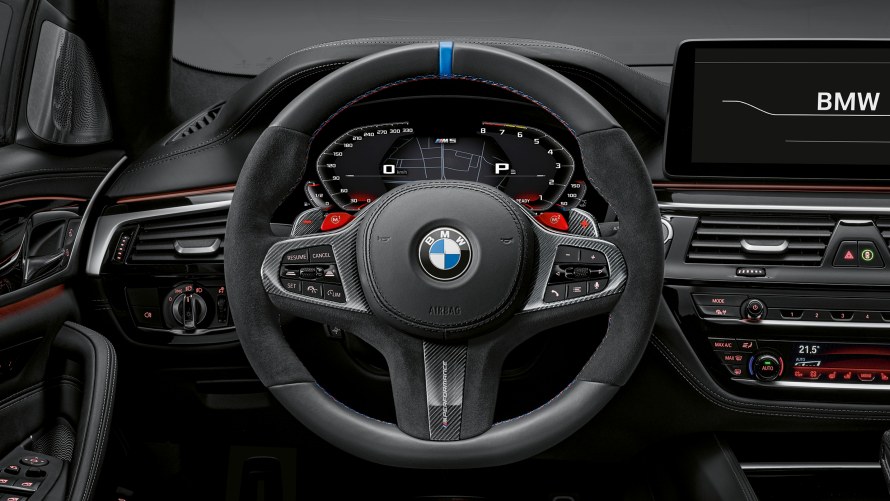 BMW M5 with M Performance steering wheel pro BMW M5 with M Performance steering wheel pro