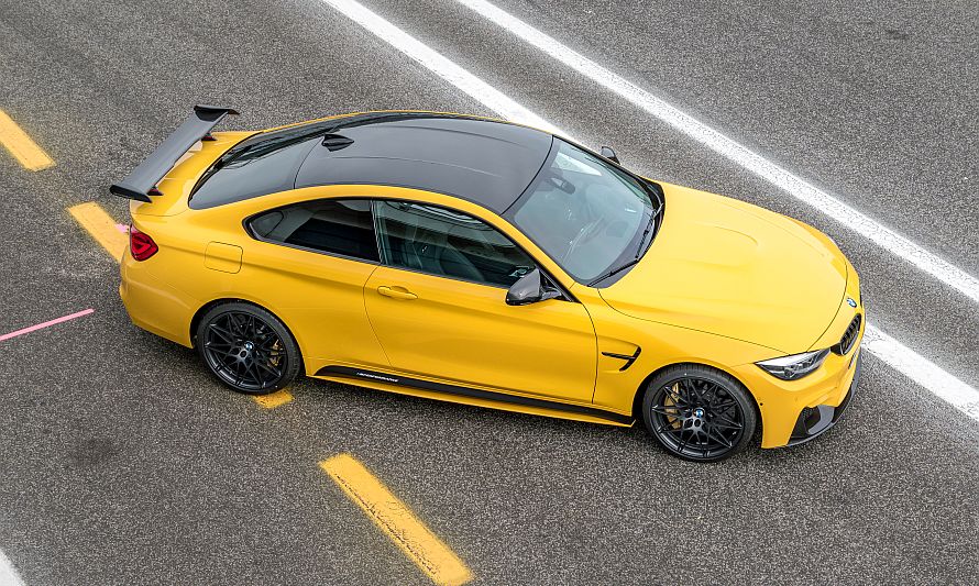BMW M4 Speedgelb