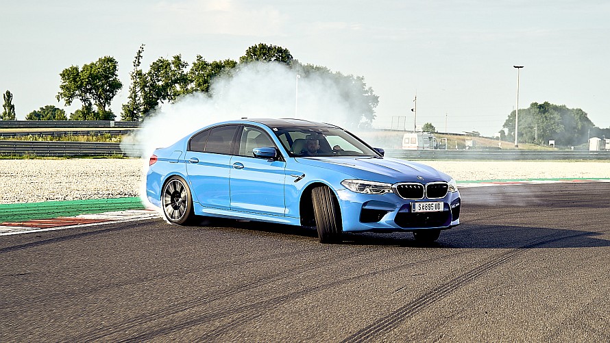 BMW M5 Drift