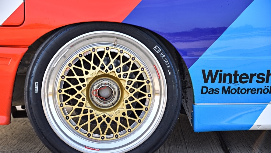 Gold coloured BBS wheels of BMW M3 E30 DTM