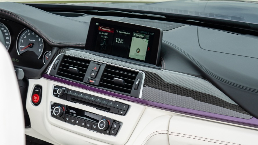 BMW M4 Cabrio in Purple Silk