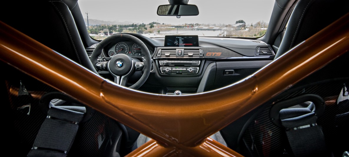 BMW M4 GTS BMW M4 GTS interior with rollover cage