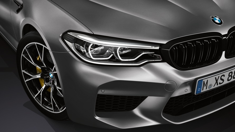 BMW M5 Competition kidney grille