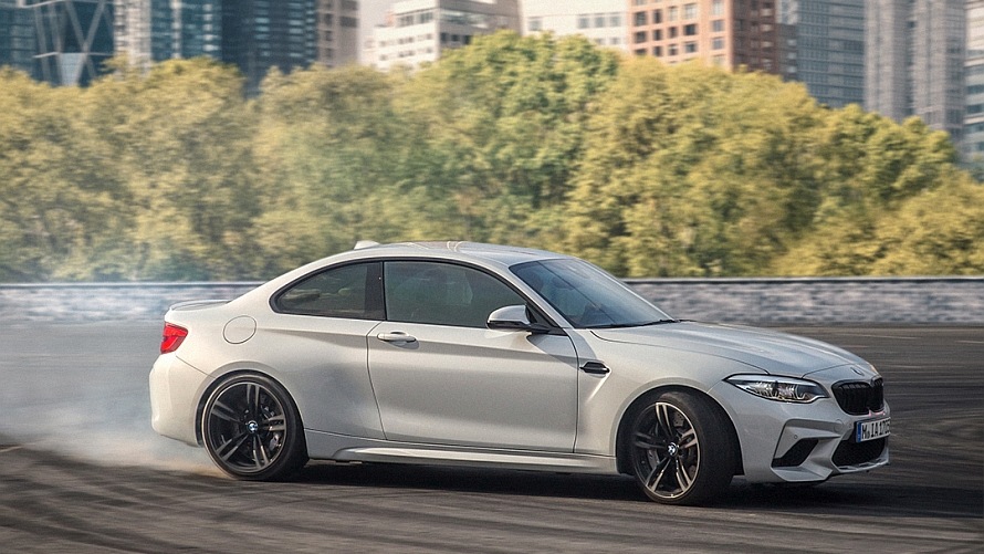 BMW M2 Comeptition in Hockenheim Silber
