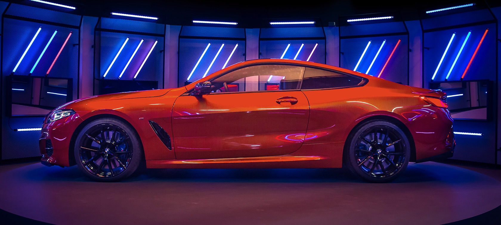 Cars of M Town with BMW M850i xDrive