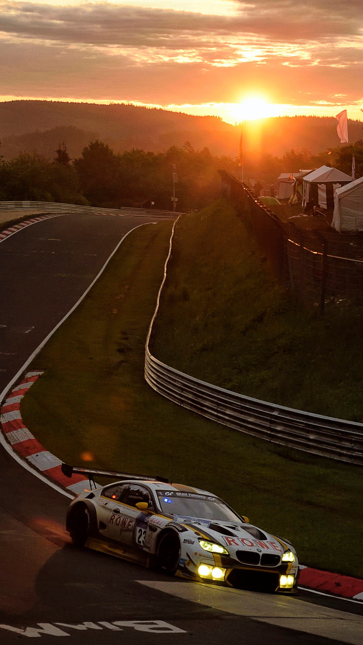 BMW M6 GT3 beim 24-Stunden-Rennen auf dem Nürburgring
