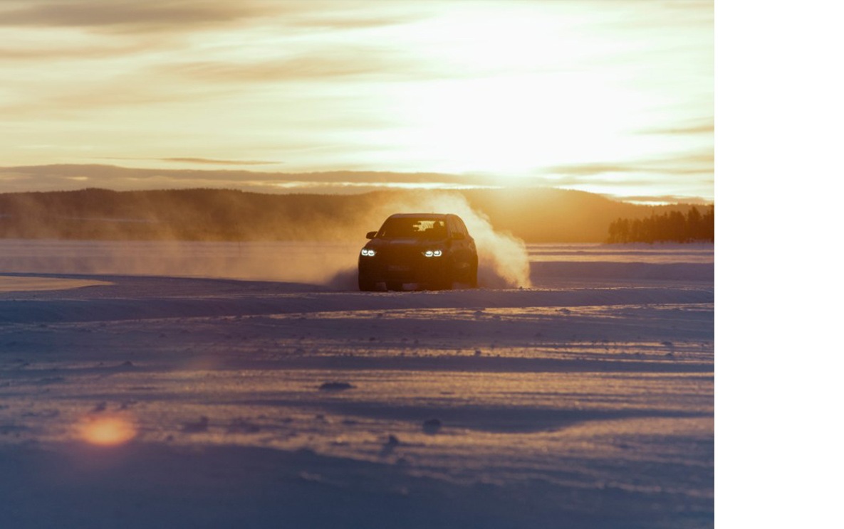 The BMW X5 M prototype drifts on the frozen lake in Arjeplog