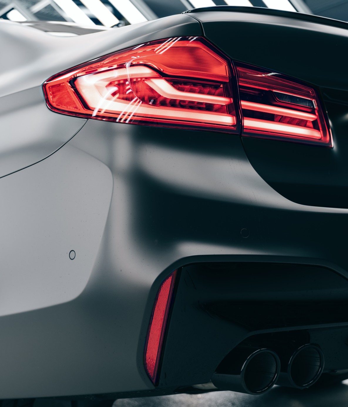 LED-Rücklicht und M Sportabgasanlage der BMW M5 Edition 35 Jahre