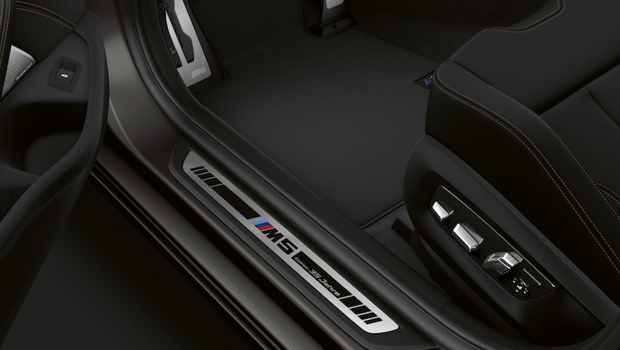 Individual Einstiegsleisten des BMW M5 Edition 35 Jahre