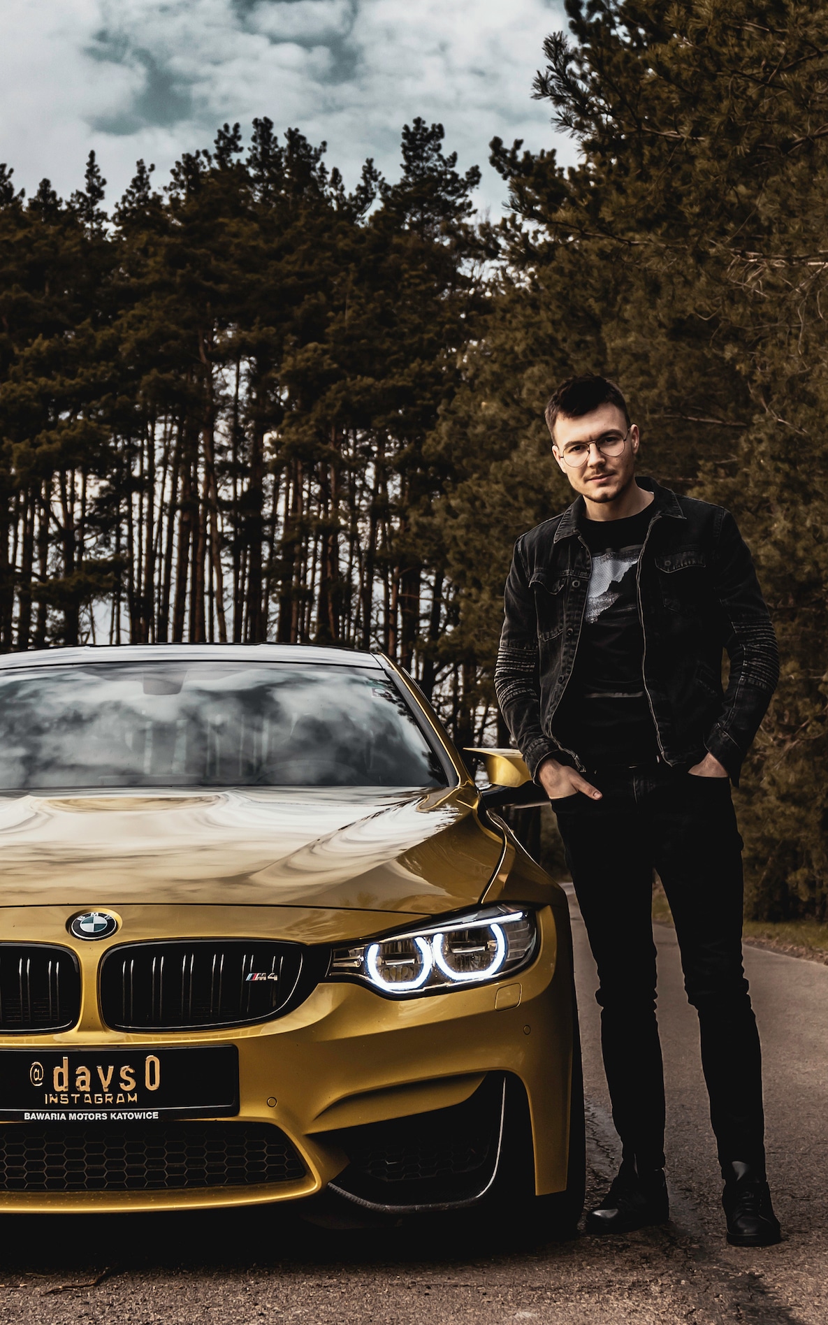 Instagrammer davs0 mit seinem BMW M4 Coupé 