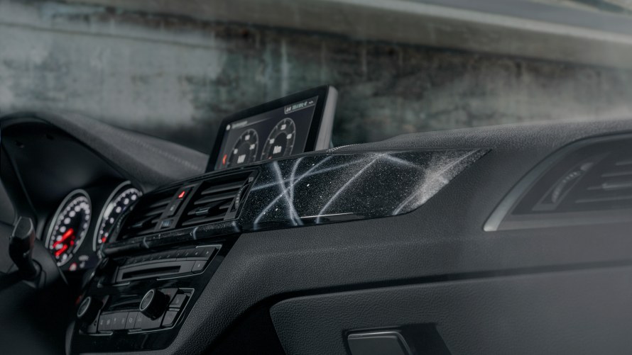 Dekorleiste Instrumententafel des BMW M2 by FUTURA 2000