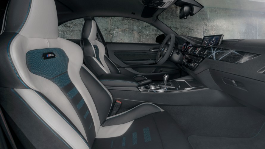 Cockpit des BMW M2 by FUTURA 2000