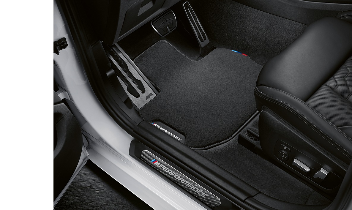 BMW X4 M mit M Performance Parts