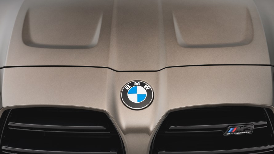 BMW M3 Limousine in BMW Individual Sonderlackierung Sepang Bronze metallic