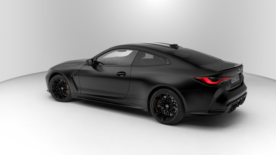 BMW M4 Coupé in BMW Individual Sonderlackierung Frozen Black