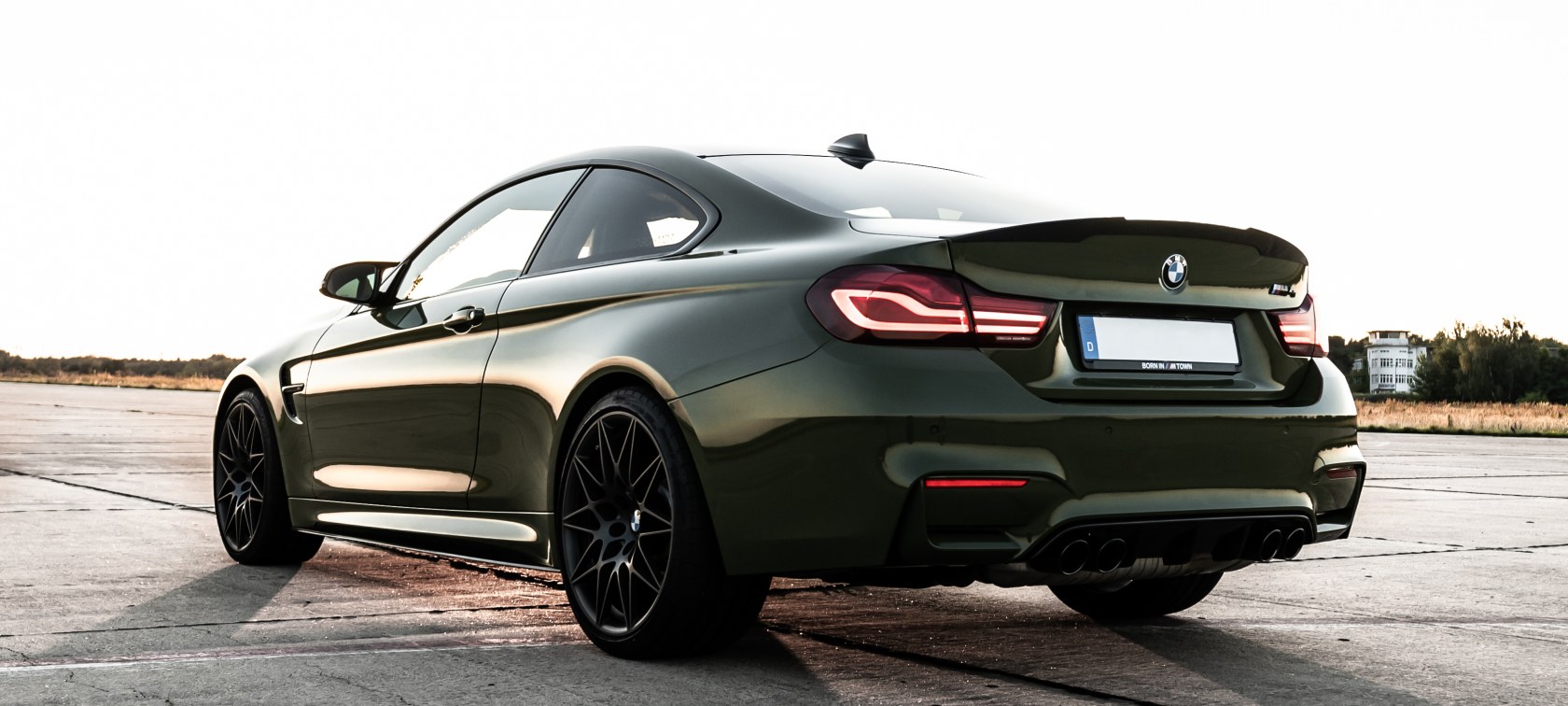 BMW M4 by DSCHMDT BMW M4 by DSCHMDT in Urban Green