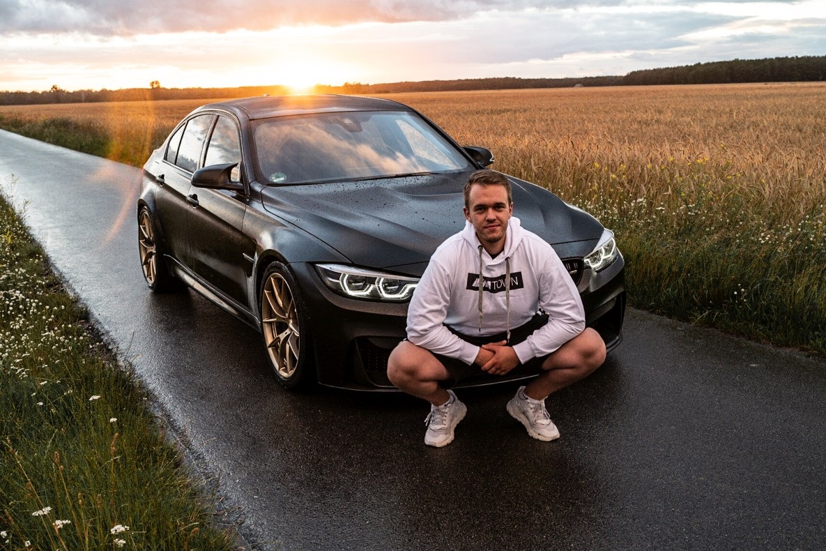 Instagrammer Robin @rop3n mit seinem BMW M3