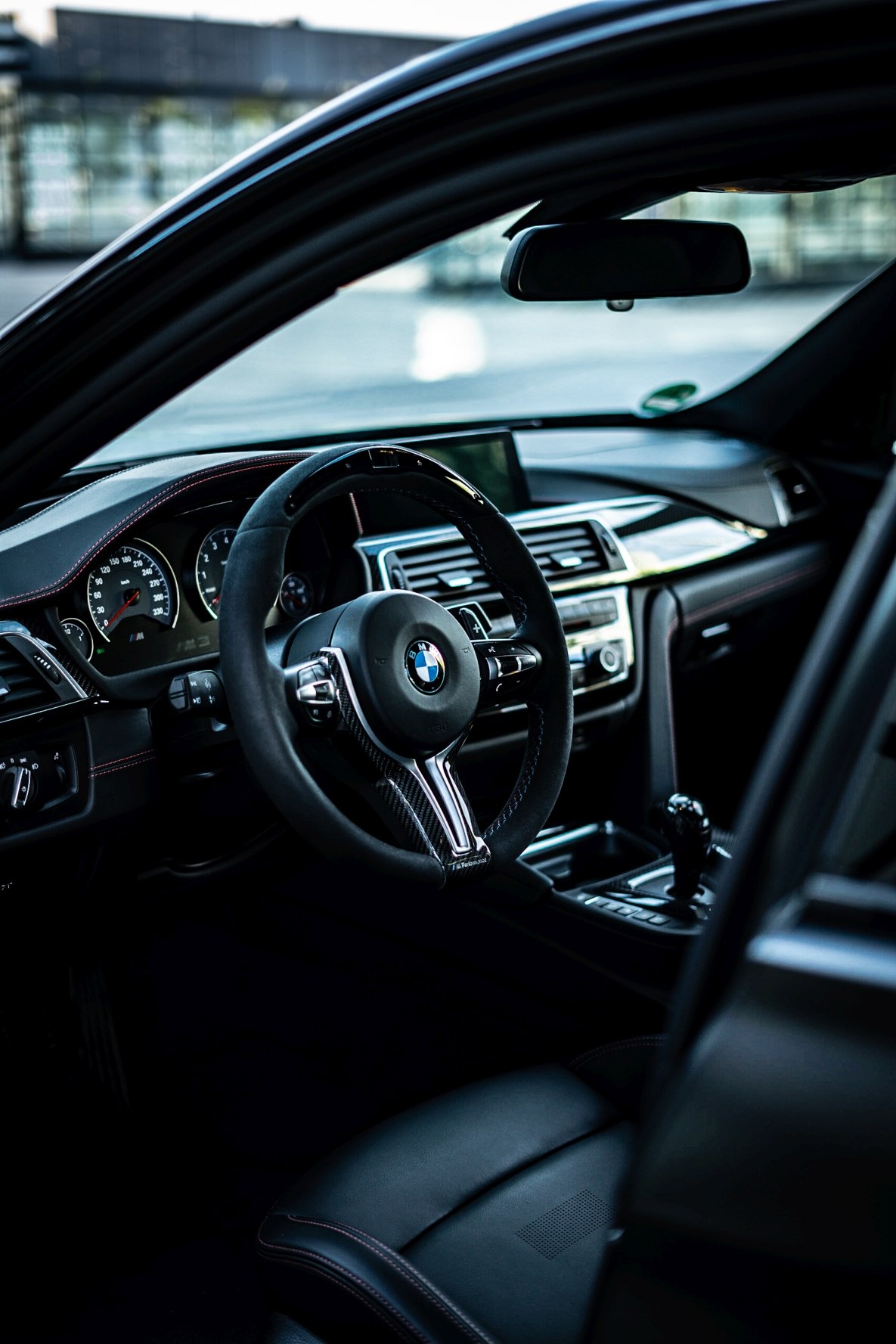M Performance Lenkrad im BMW M3 F80 von Instagrammer Robin @rop3n