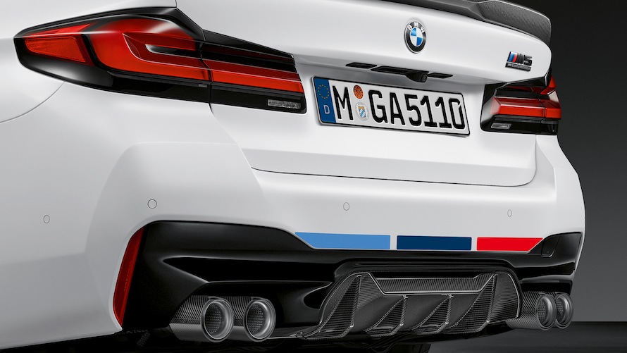 BMW M5 with M Performance carbon fibre rear diffuser BMW M5 with M Performance carbon fibre rear diffuser