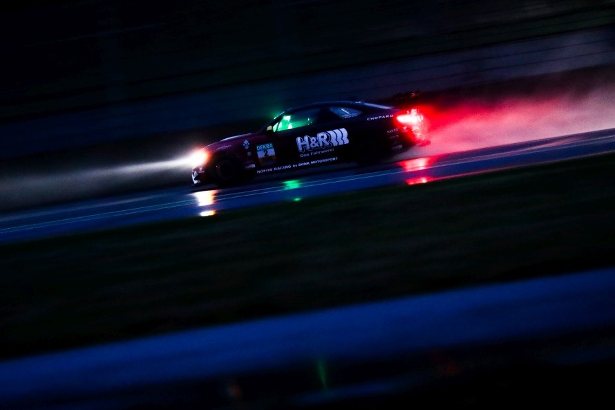 BMW M4 GT4 von Hofor Racing by Bonk Motorsport