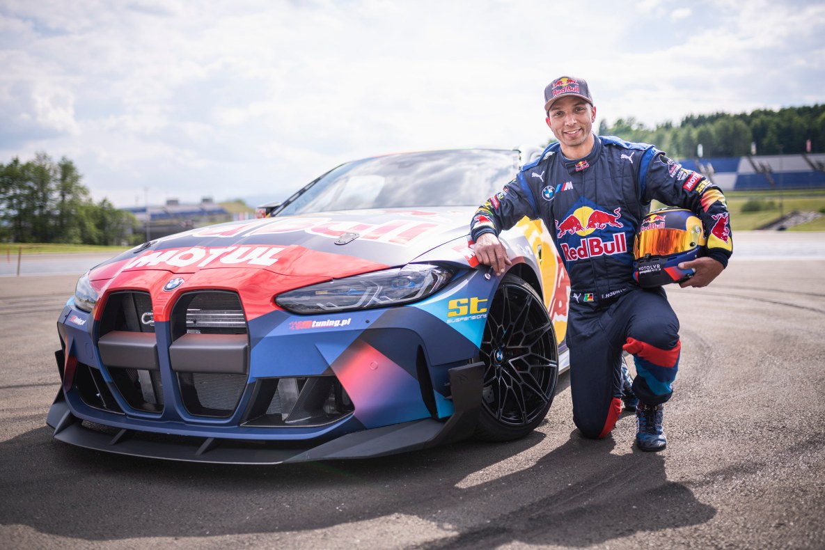 Eli Hountondji von den Red Bull Driftbrothers und sein BMW M4