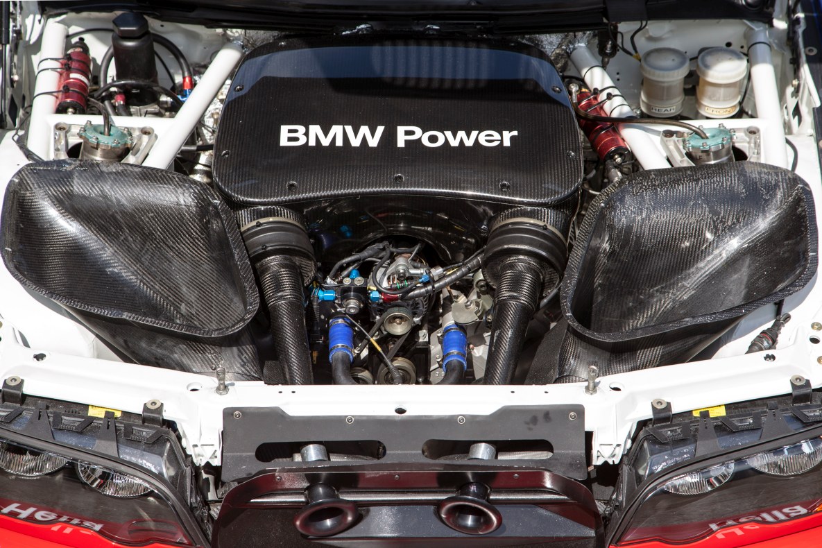 BMW M3 GTR Engine