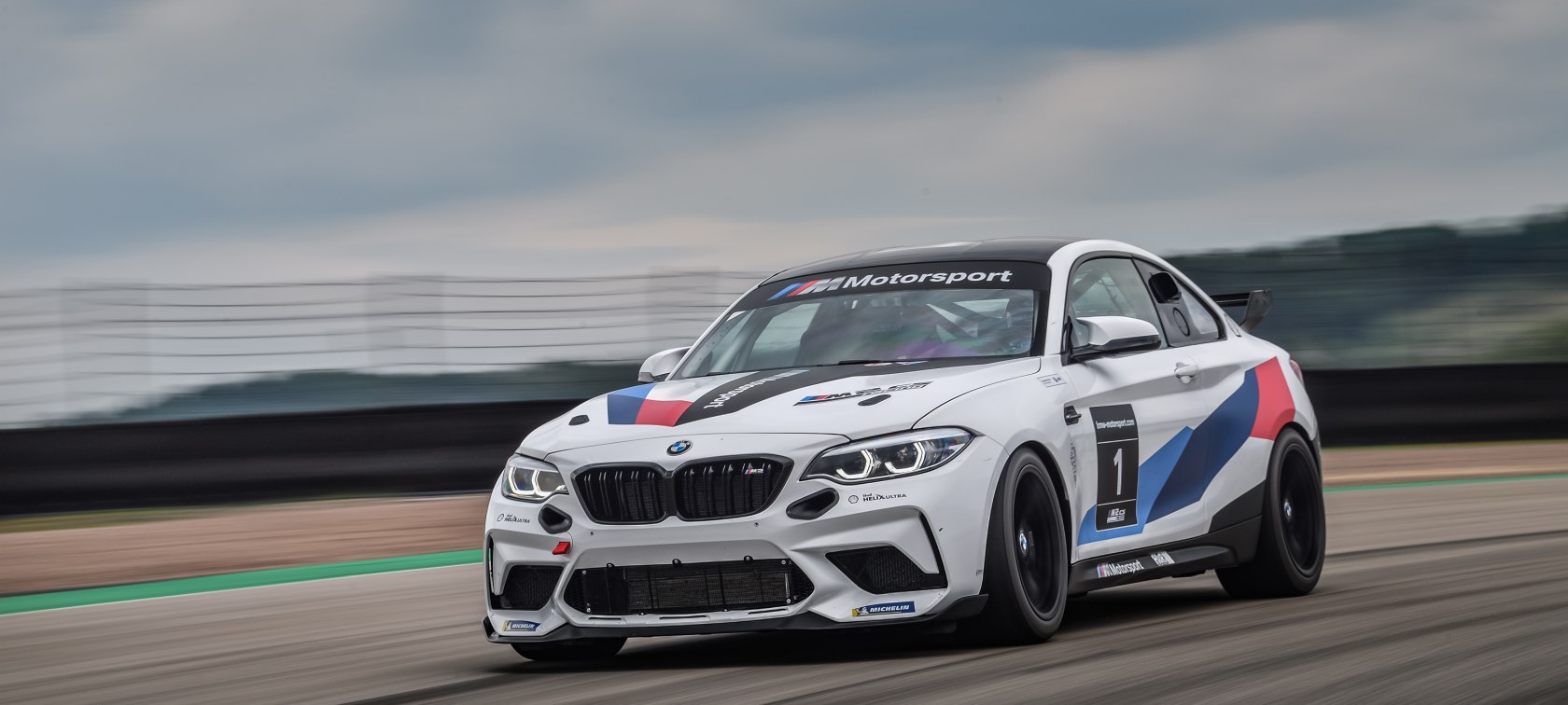 BMW M2 CS Racing