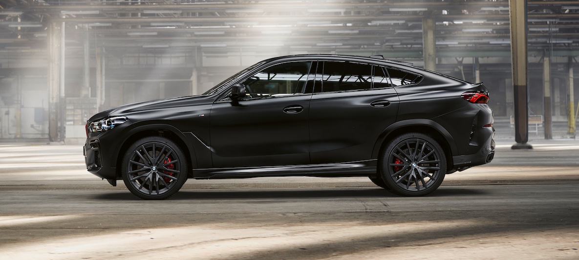 BMW X5 and X6 Black Vermilion edition