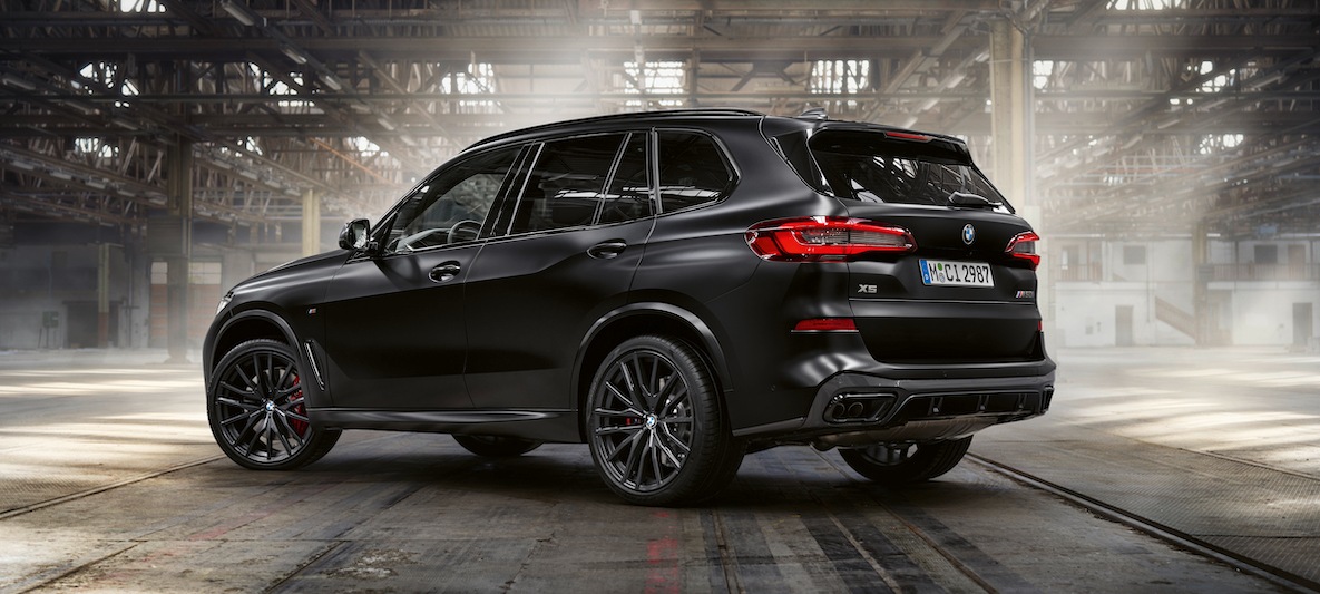 BMW X5 and X6 Black Vermilion edition
