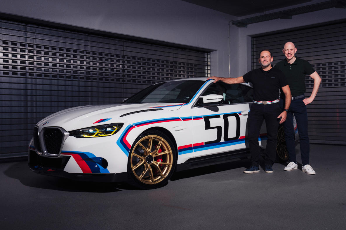Christian Karg, M chief engineer concept, und Thomas Arndt, project manager, next to the BMW 3.0 CSL.