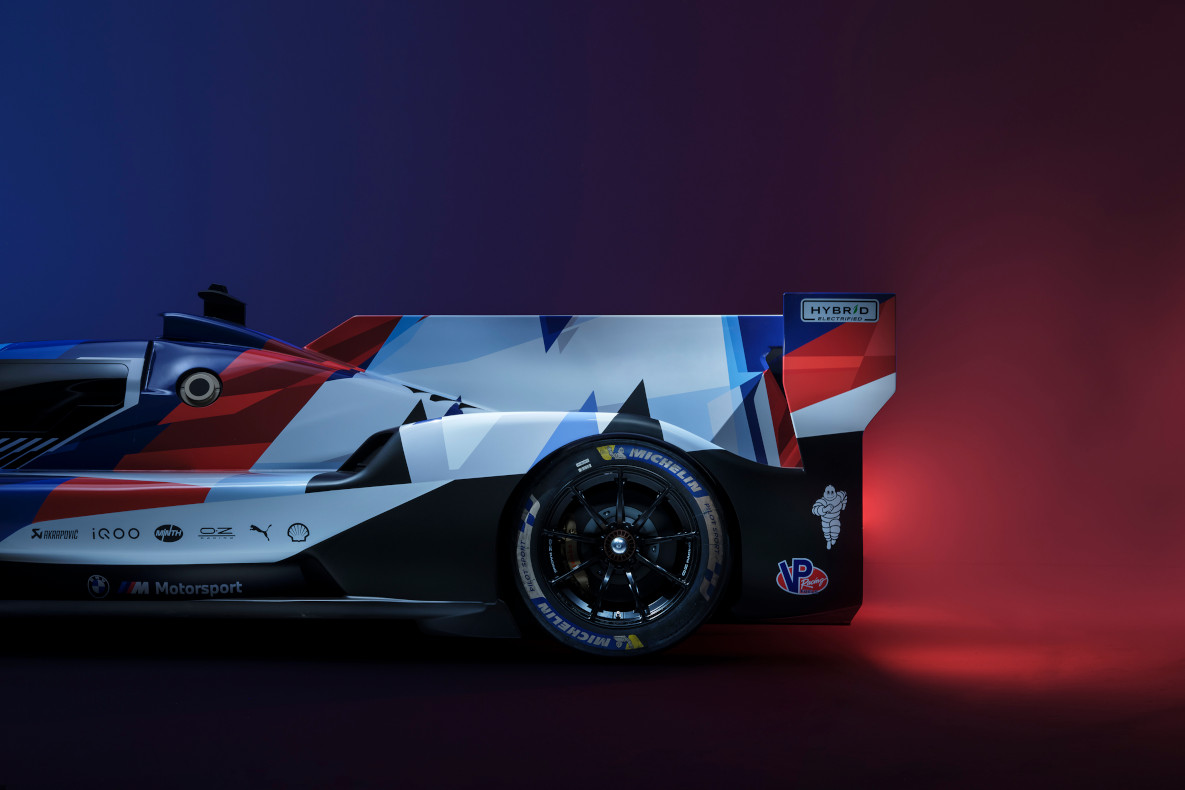 BMW M Hybrid V8