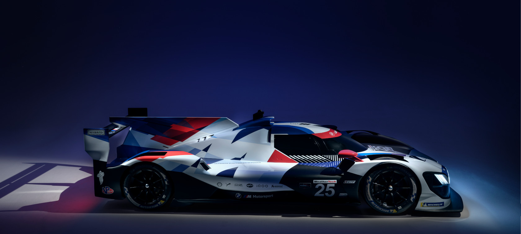 BMW M Hybrid V8