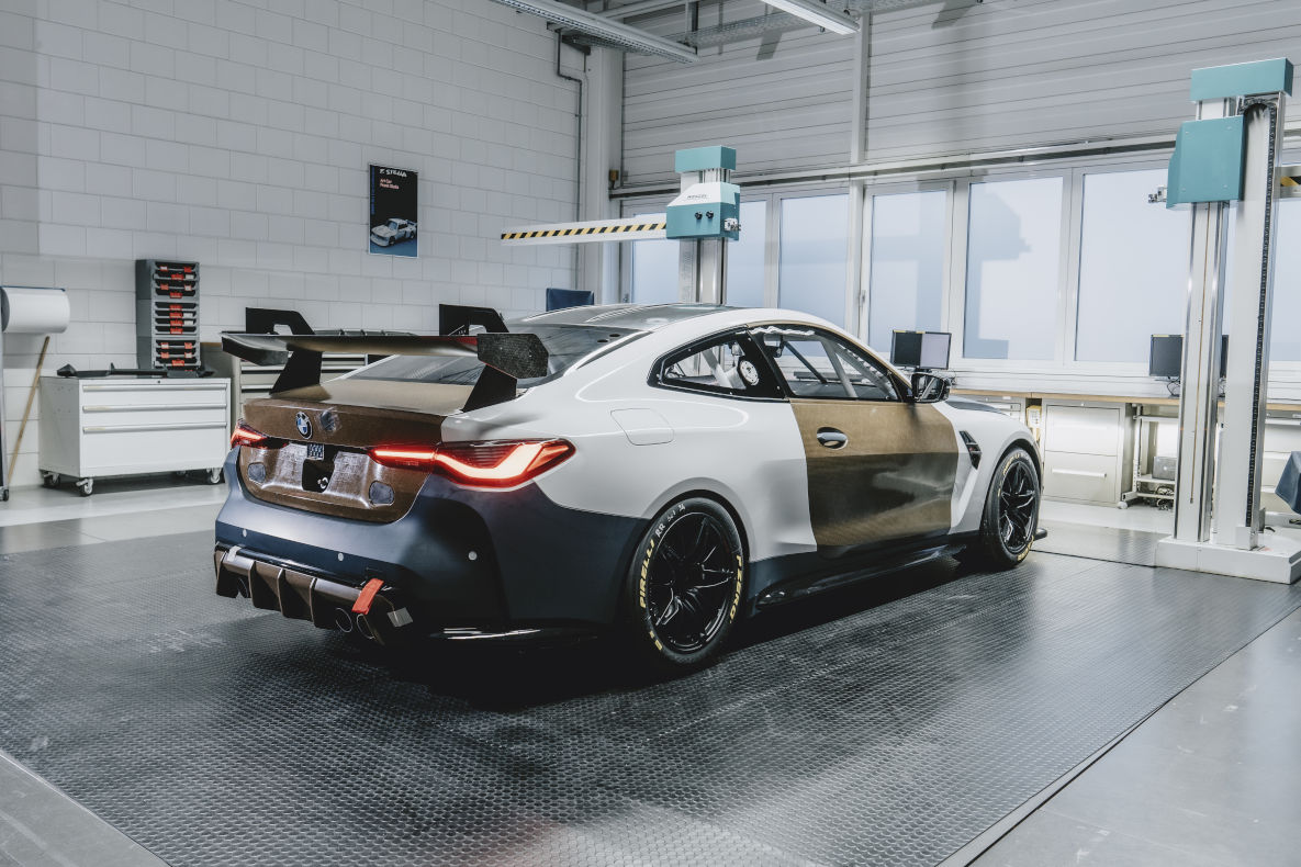 BMW M4 GT4 mit Naturfaser-Komponenten von Bcomp