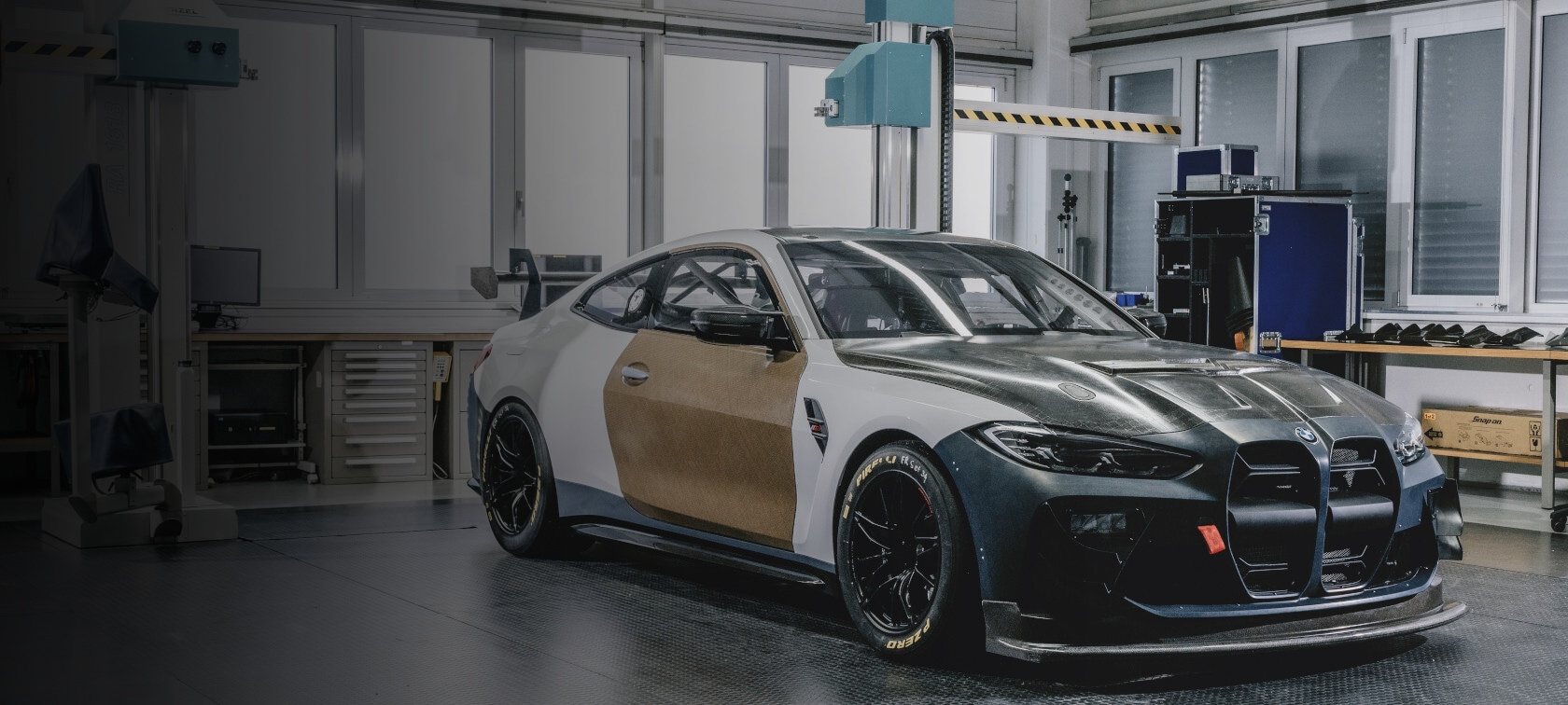 BMW M4 GT4 Bcomp